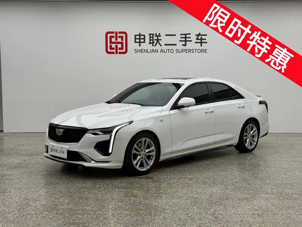 Cadillac CT4 2022 28T Fashion Style