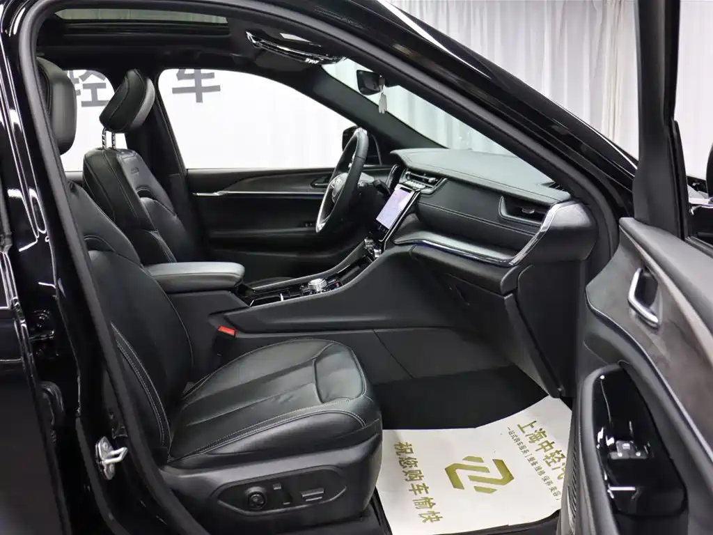 JEEP GRAND CHEROKEE 4XE