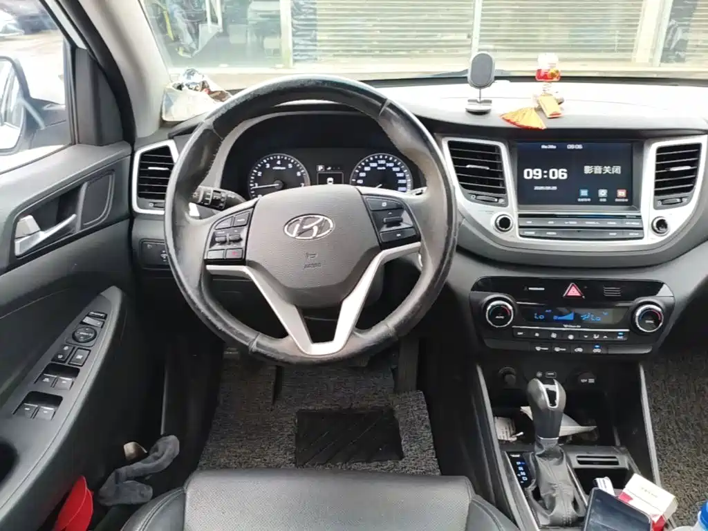 صورة 15 - Hyundai Tucson