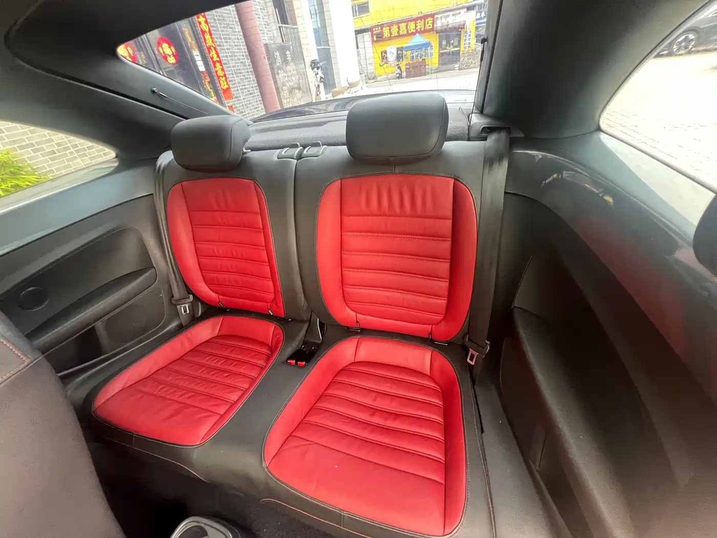 Volkswagen Beetle 2013 1.4TSI Comfort фото 21