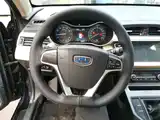 Фото 11 - Geely Emgrand