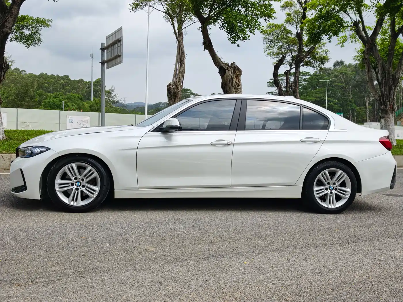 BMW 3 Series 2017 320Li Fashion фото 8