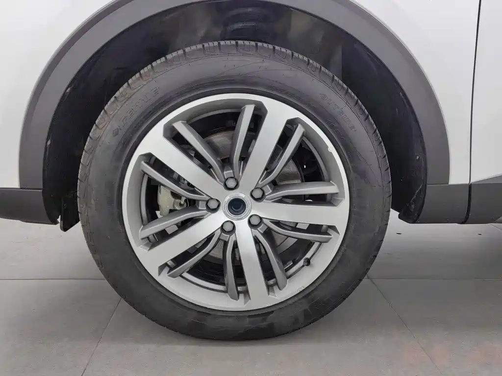 Photo 17 - Haval H6