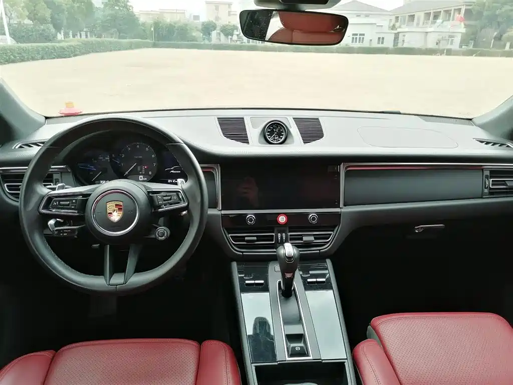 Porsche Macan 2023 Macan 2.0T фото 12