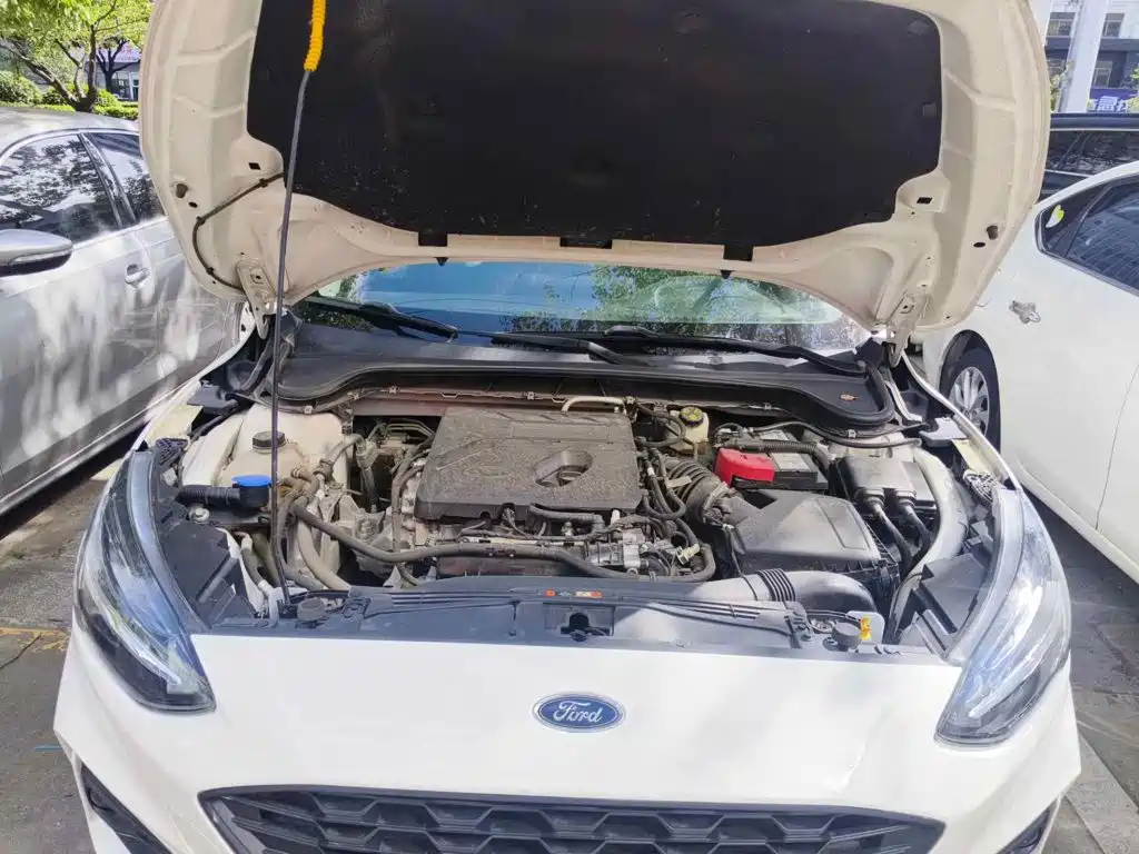 Ford Focus 2022 2021 Hatchback EcoBoost 180 Auto Trend
