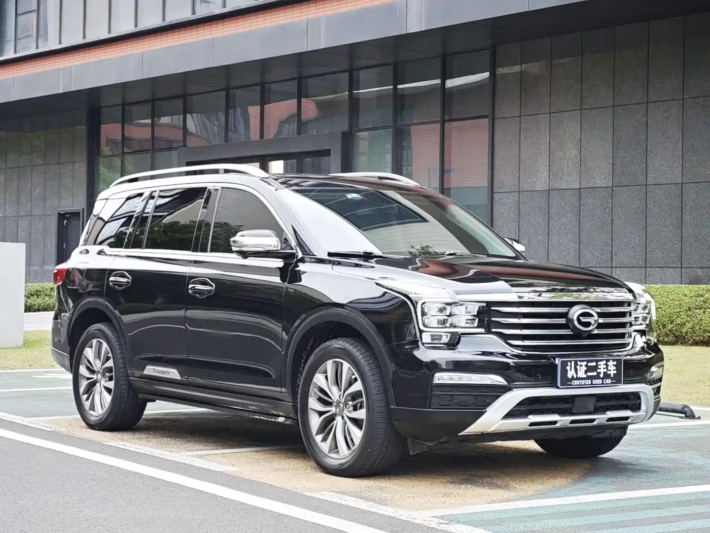 GAC Trumpchi Trumpchi GS8 2017 320T 2WD Luxury Smart Connect (7-seater) фото 3