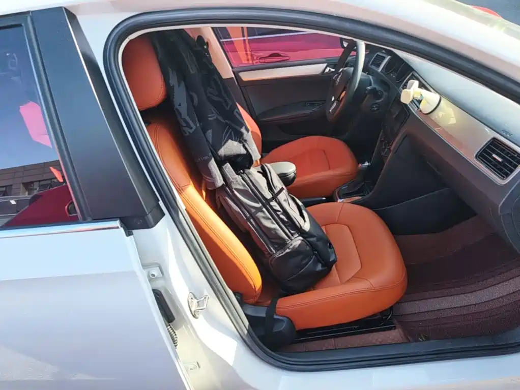 Škoda Skoda Rapid Spaceback 2020 2019 Facelift 1.5L Automatic Comfort Version China V
