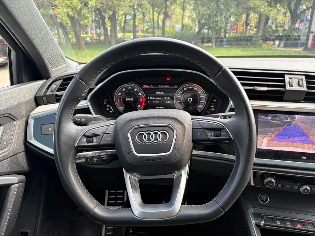 Audi Q3 2025 2025 quattro 45th Anniversary Edition 35TFSI Fashion Dynamic