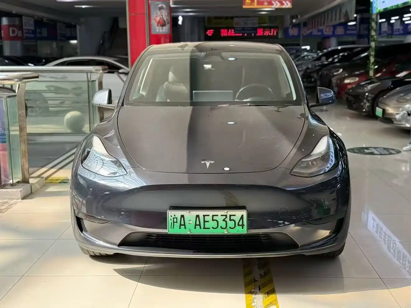 TESLA MODEL Y