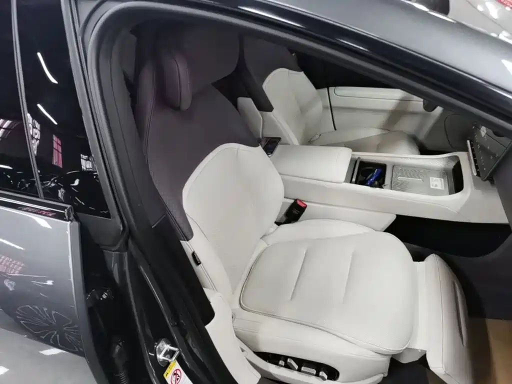 Avatr 12 2024 2023 650 Triple Laser AWD Performance Edition