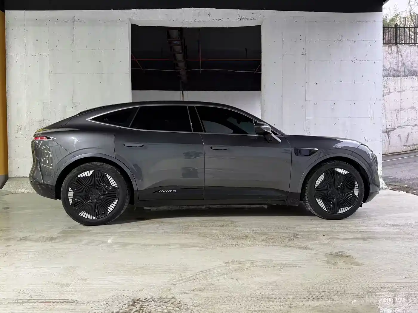 AVATR AVITA 11