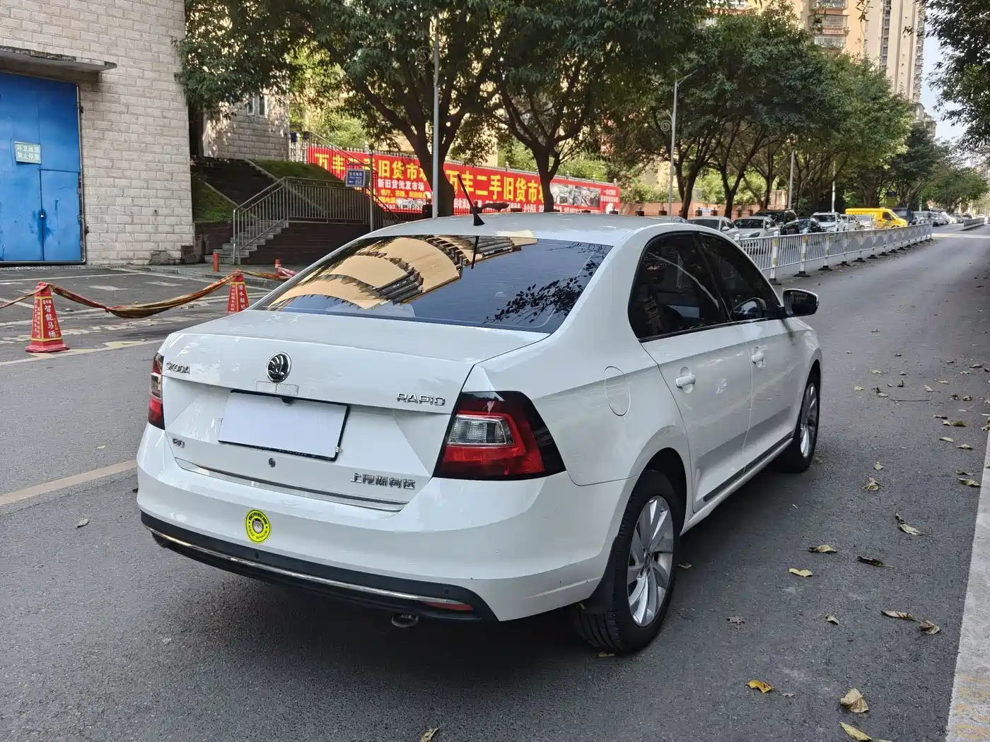 Škoda Rapid 2018 1.6L Automatic Comfort Edition фото 4