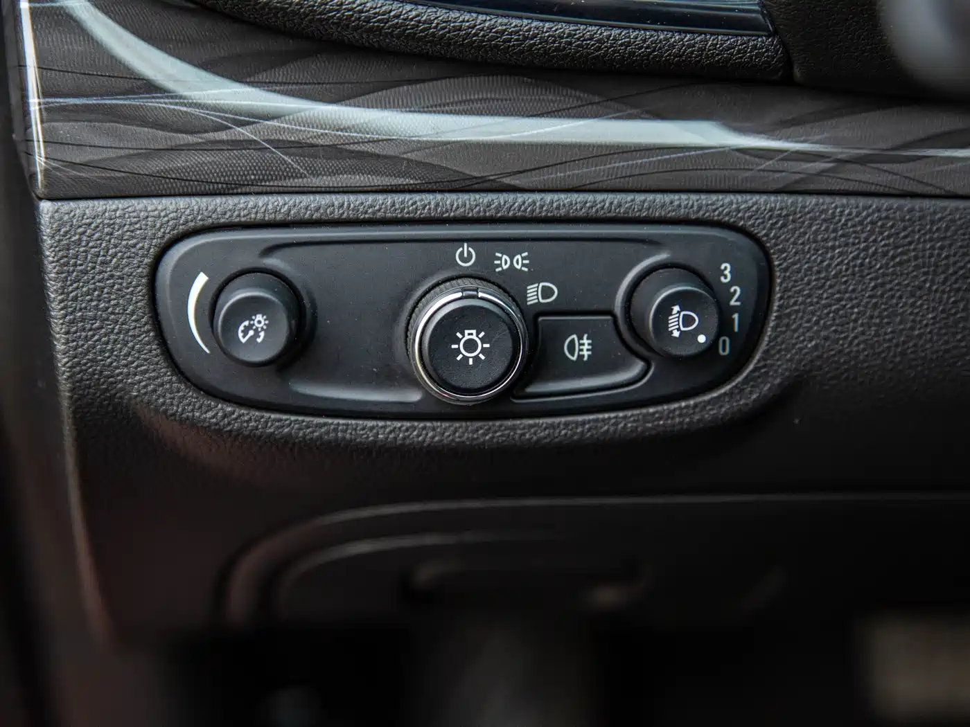 Buick Encore 2017 18T Automatic 2WD Urban Leading фото 15