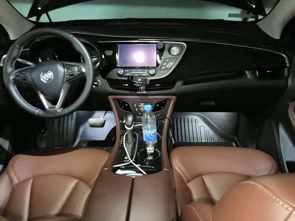 Фото 12 - Buick Envision Plus