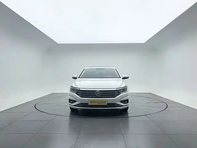 Volkswagen Sagitar 2021 280TSI DSG Surpassing Edition фото 2