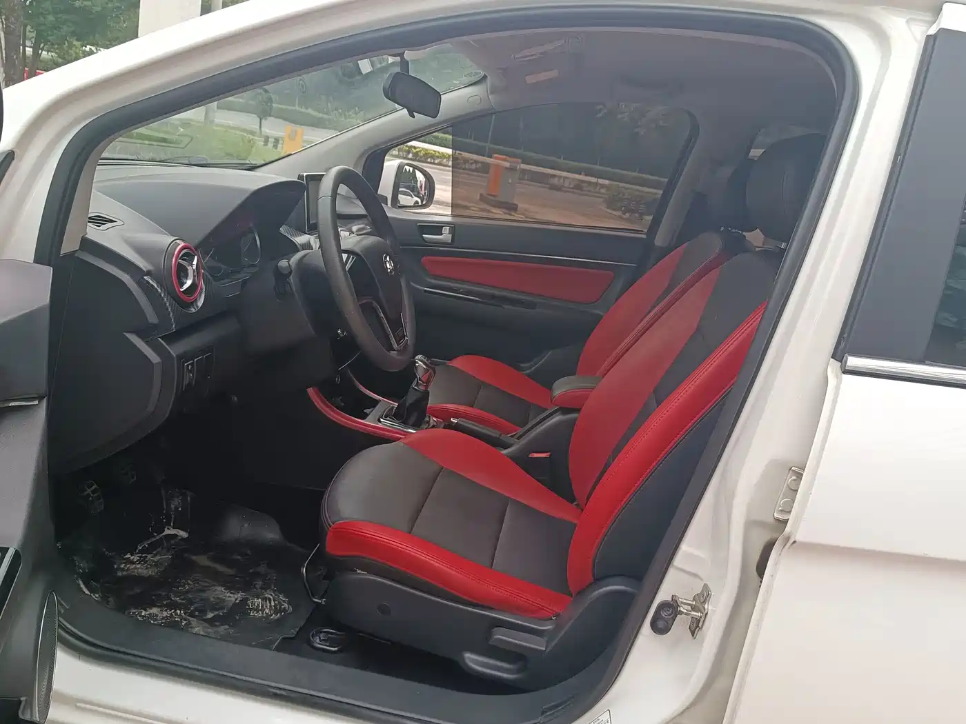 BAIC Senova X25 2018 2015 1.5L Manual Comfort