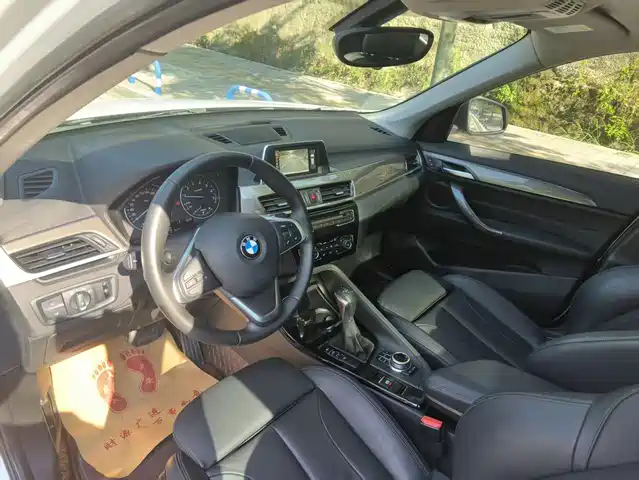 BMW X1 2016 sDrive20Li Luxury Model — фото 5
