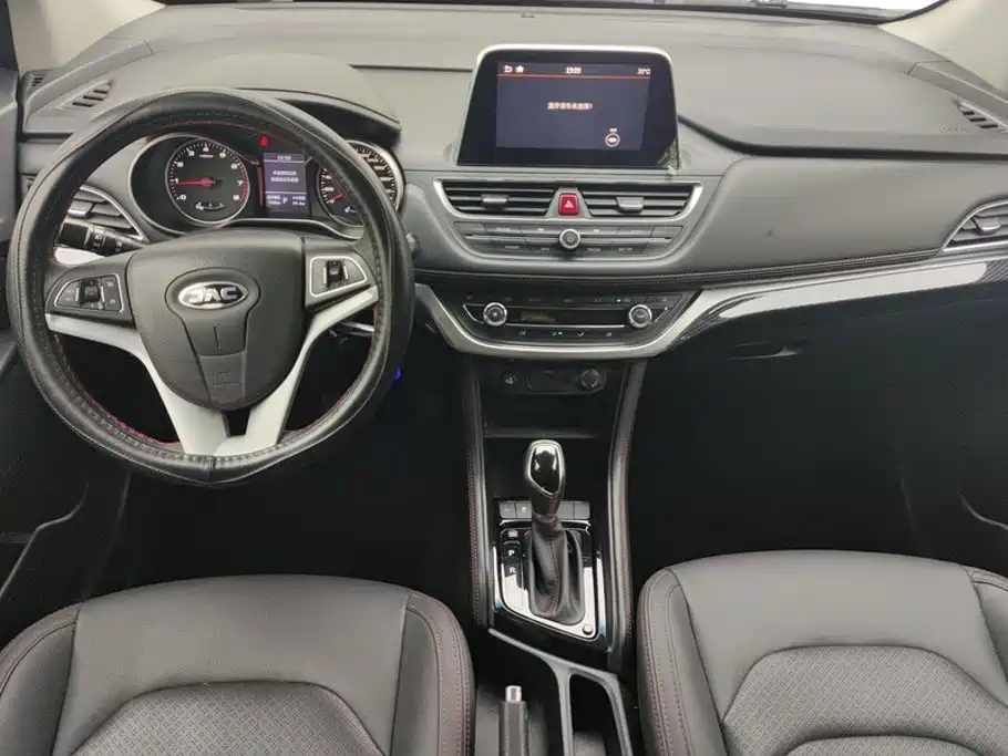JAC Refine S3 2017 2017 1.6L CVT Luxury Smart