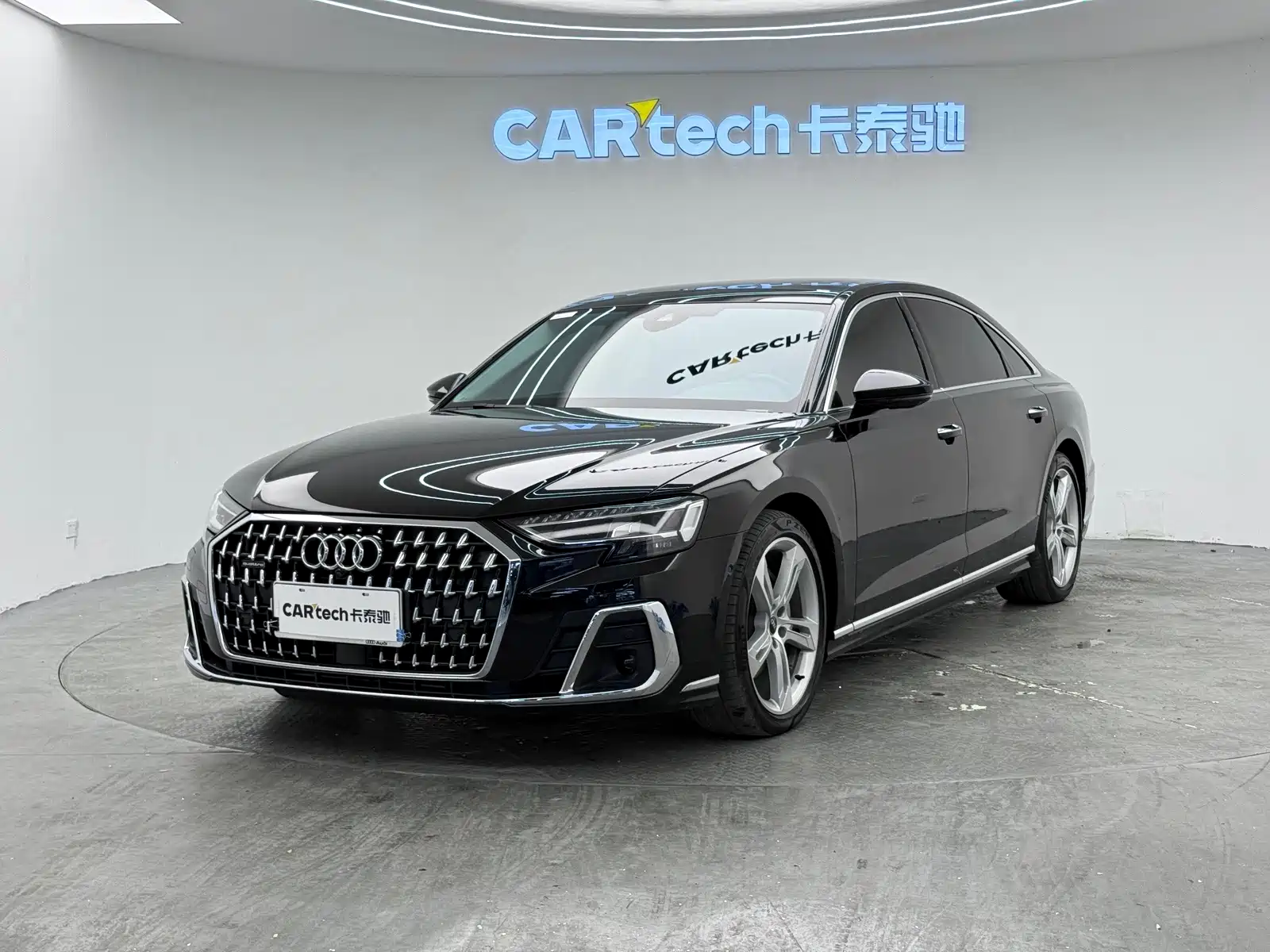 Photo 1 - Audi A8