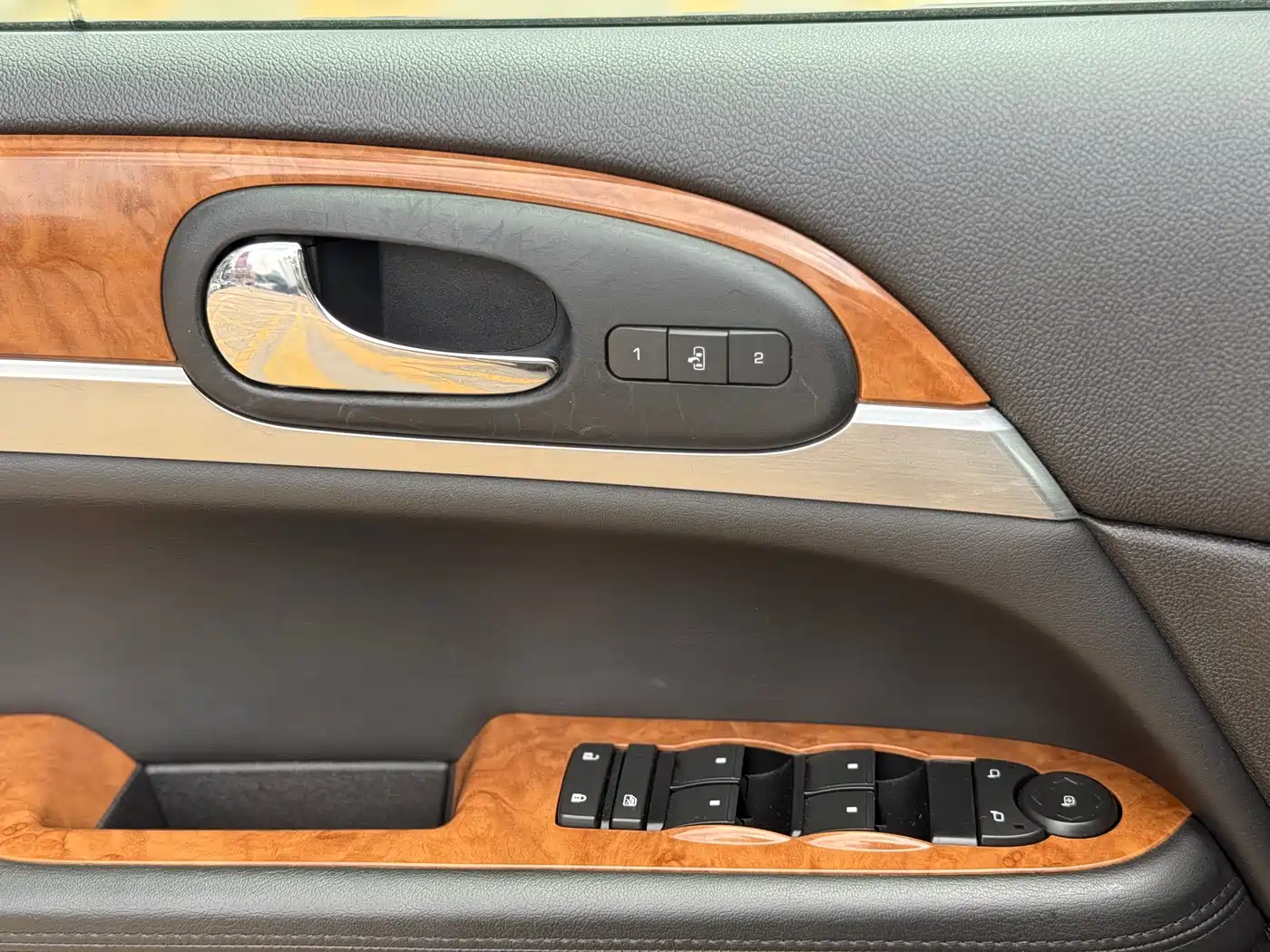 Buick Enclave 2010 2010 3.6L Elite Edition