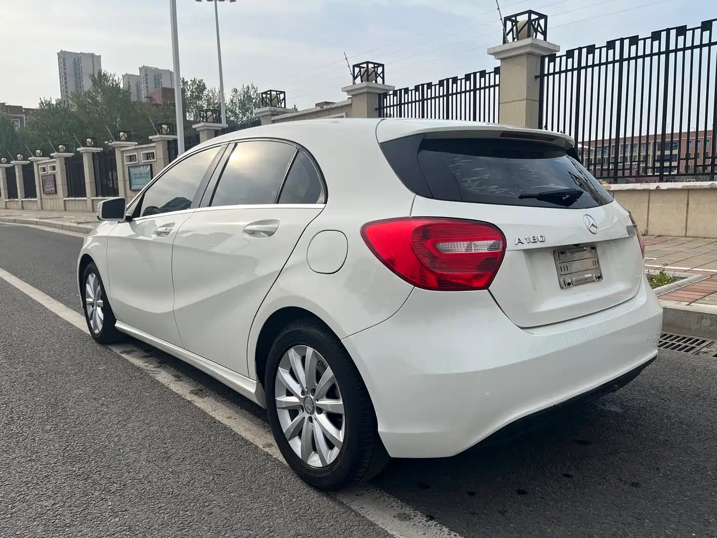 Mercedes-Benz A-Class (Import) 2015 A 180 Standard фото 8