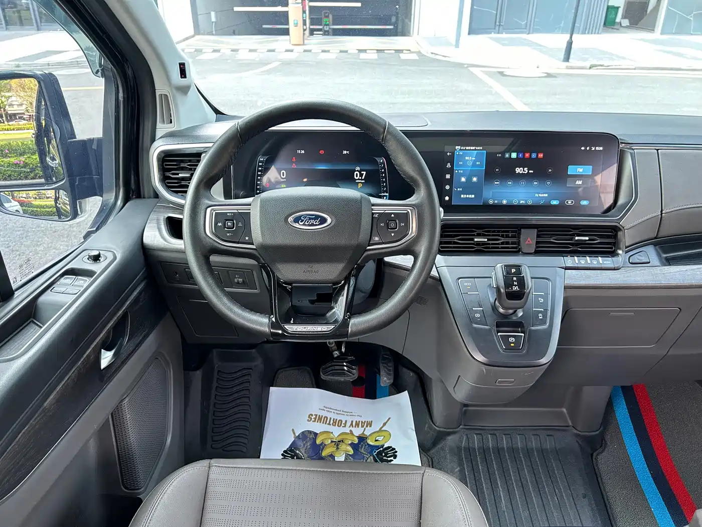 Ford Tourneo 2023 2.0T Automatic Premium Edition фото 17