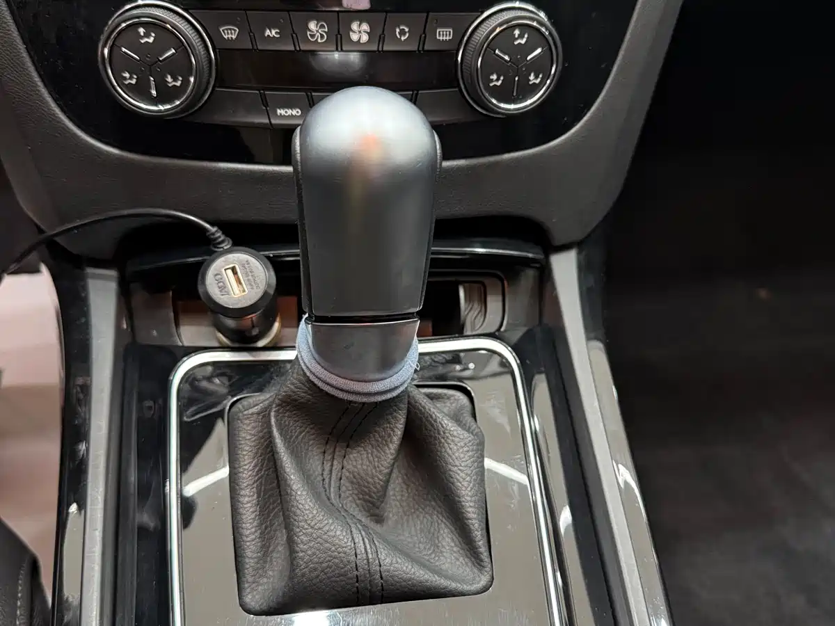 Peugeot 508 2015 1.6THP Auto Excellence Edition фото 11