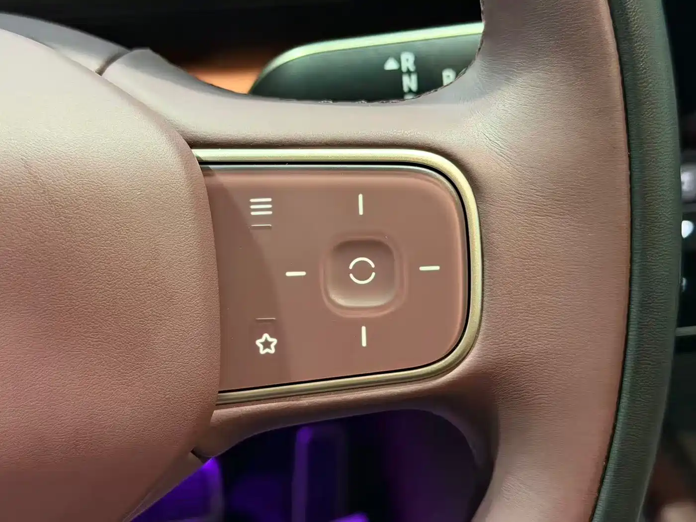 NIO ES8 2025 2025 Model 6-Seat Executive Luxury Edition