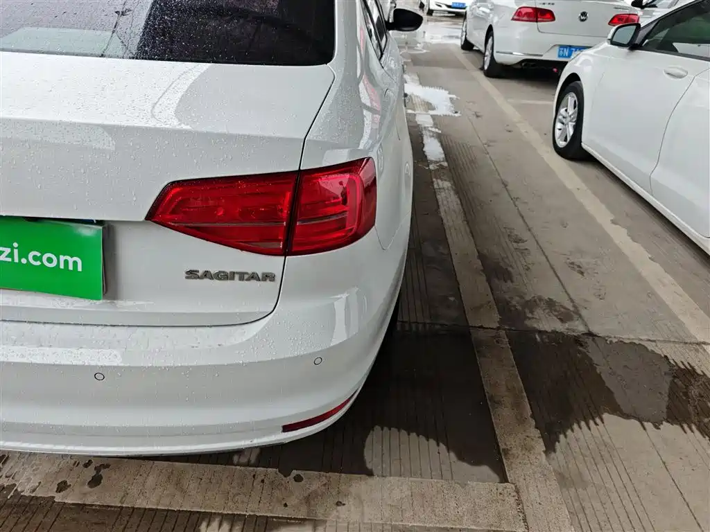 Volkswagen Sagitar 2018 1.6L Automatic Comfort фото 24