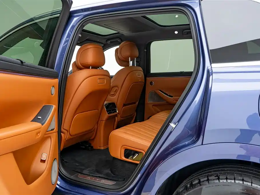 AITO Wenjie AITO M7 2026 Extended Range Ultra AWD 5-Seater фото 15