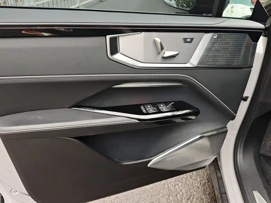 HiPhi Y 2023 2023 560km Pioneer Edition