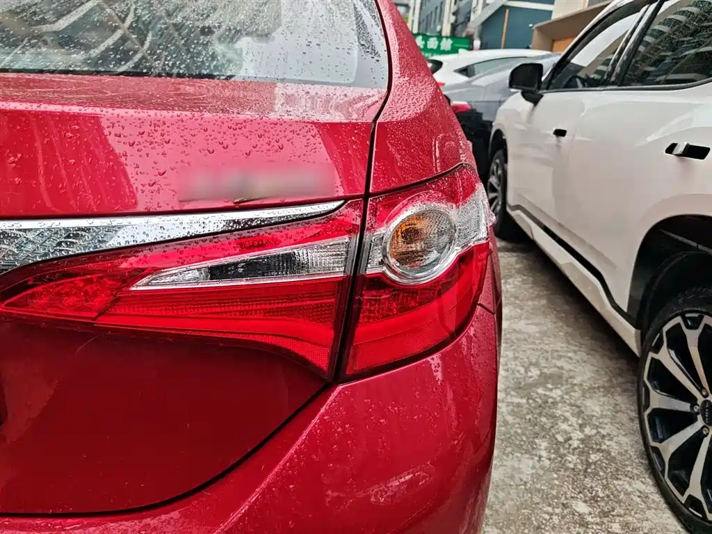 Toyota Levin 2014 1.8GS CVT Elite Edition фото 8