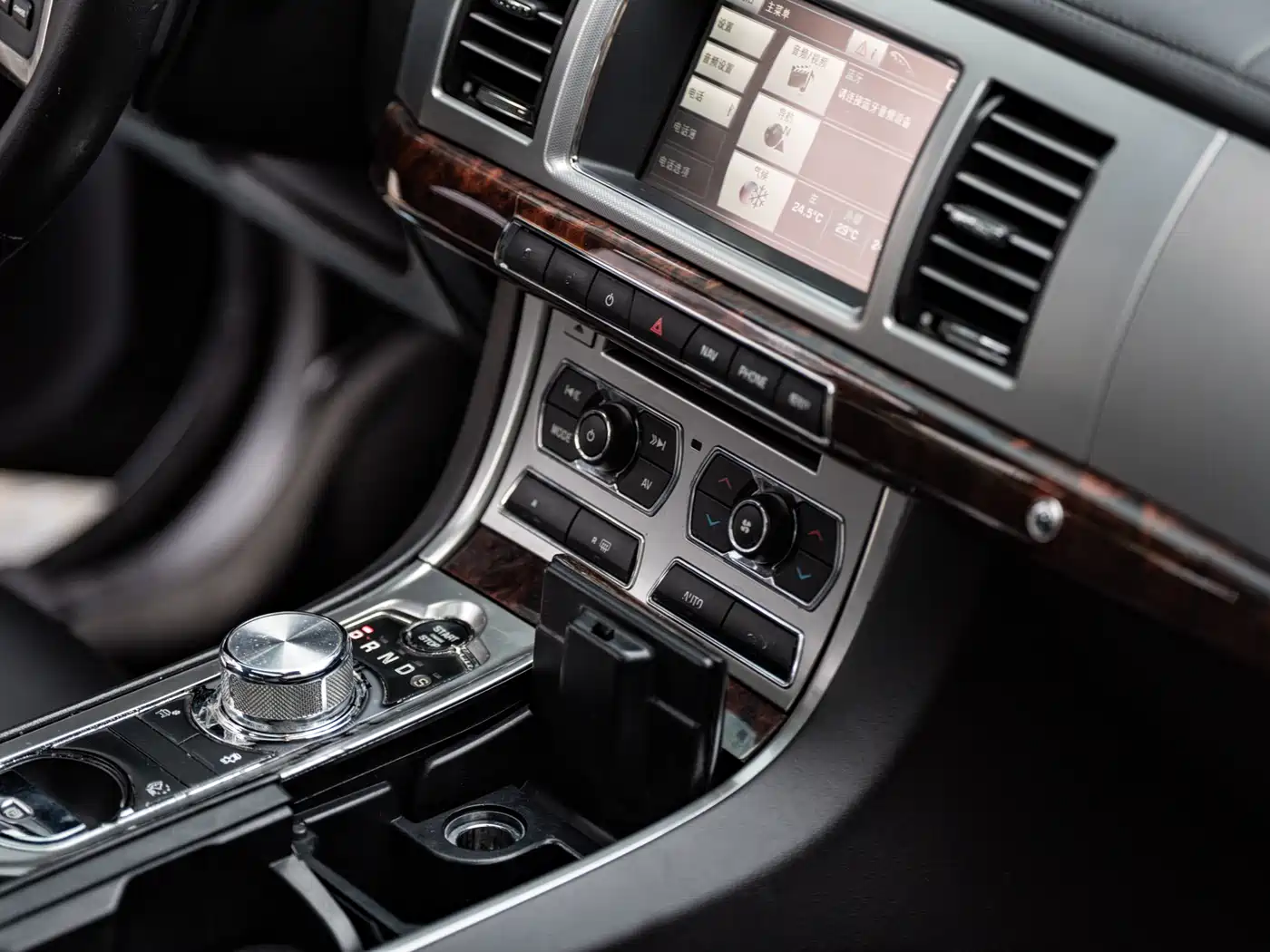 Фото 9 - Jaguar XF