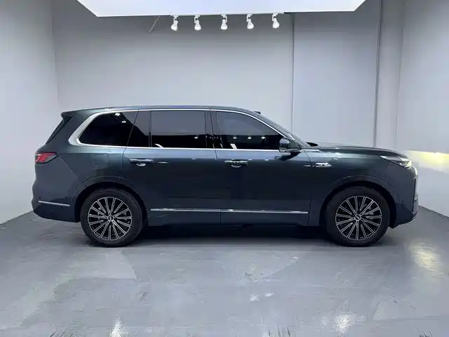 Geely Galaxy Galaxy M9 2025 2025 Model 230km 2WD Explorer+ Edition