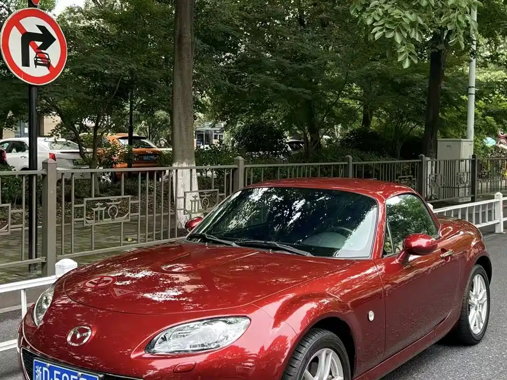 Mazda MX-5 2013 2009 2.0