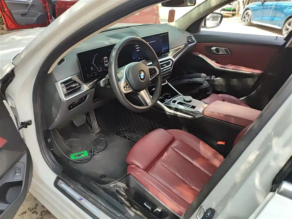 BMW 3 Series 2024 325Li M Sport Package фото 15