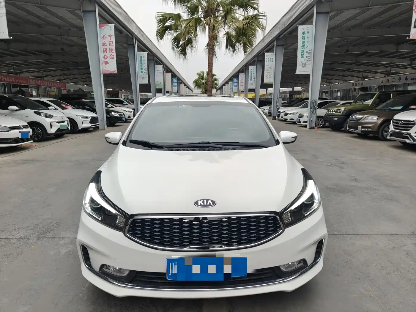 Kia K3 2017 1.6L Automatic 15th Anniversary Special GLS фото 3
