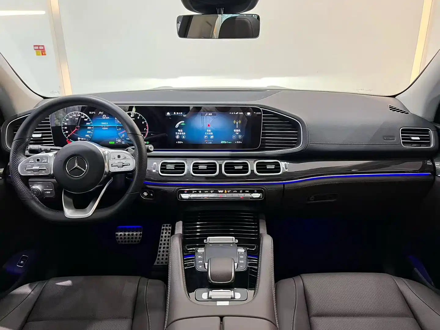 Фото 8 - Mercedes-Benz GLS