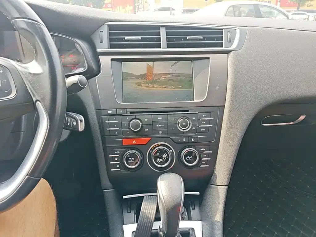 DS 5LS 2016 2015 1.6T Elegance THP160