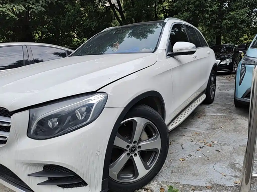 صورة 1 - Mercedes-Benz GLC