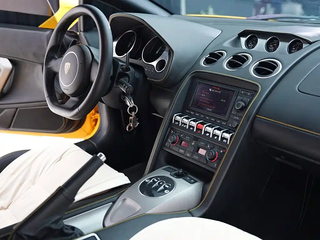 Lamborghini Gallardo 2010 2011 Lamborghini Gallardo LP 560-4 Bicolore