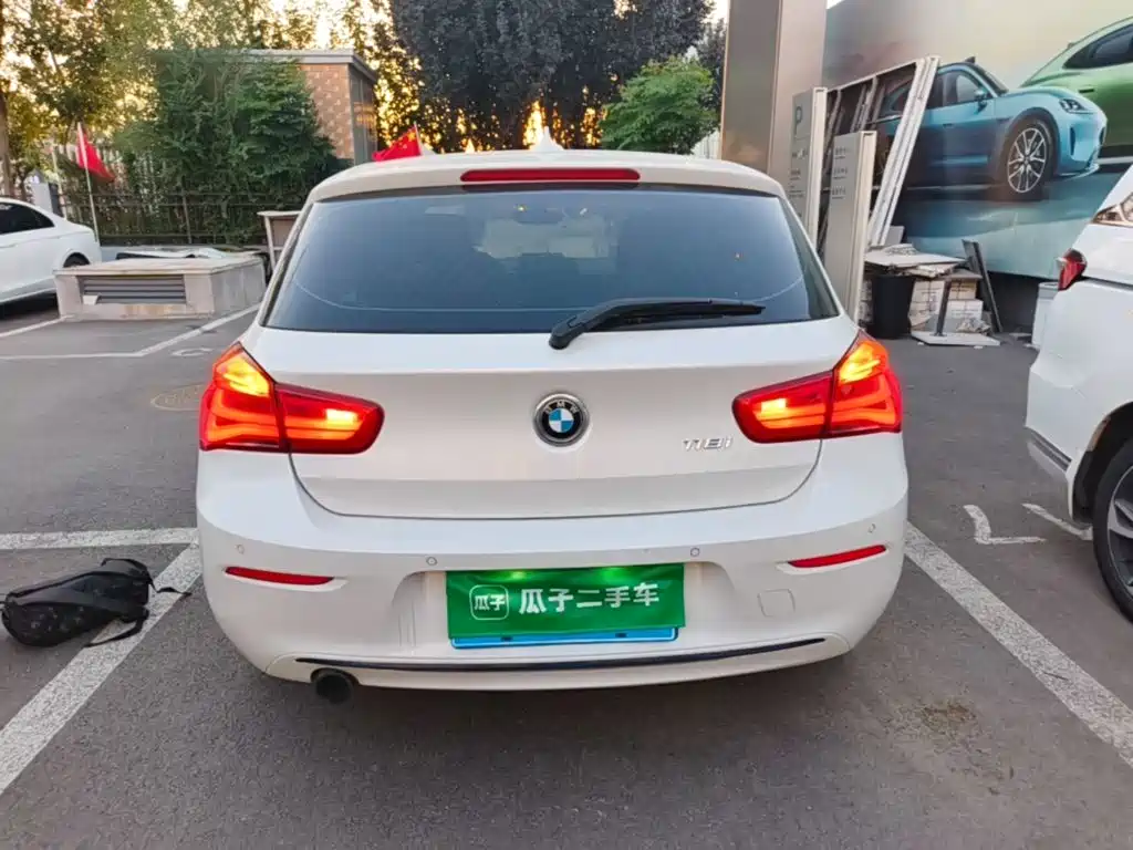 BMW 1 Series (Import) 2019 2018 118i Sport Design Package