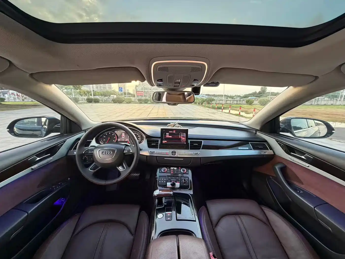 Фото 6 - Audi A8