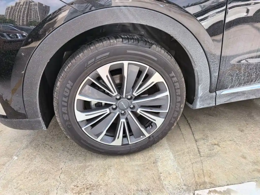 Jetour X70 PLUS 2026 2025 1.5T CVT Dynamic Edition 5-seater