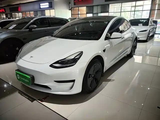 Tesla Model 3 2023
