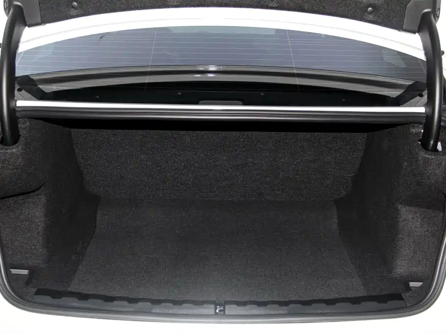 BMW 3 Series 2025 325Li M Sport Package фото 32