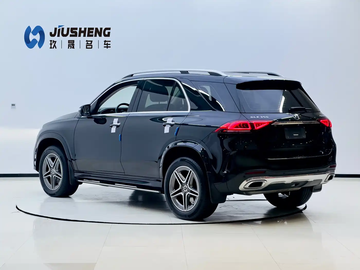 Mercedes-Benz GLE 2020 Facelift GLE 350 4MATIC Luxury фото 4