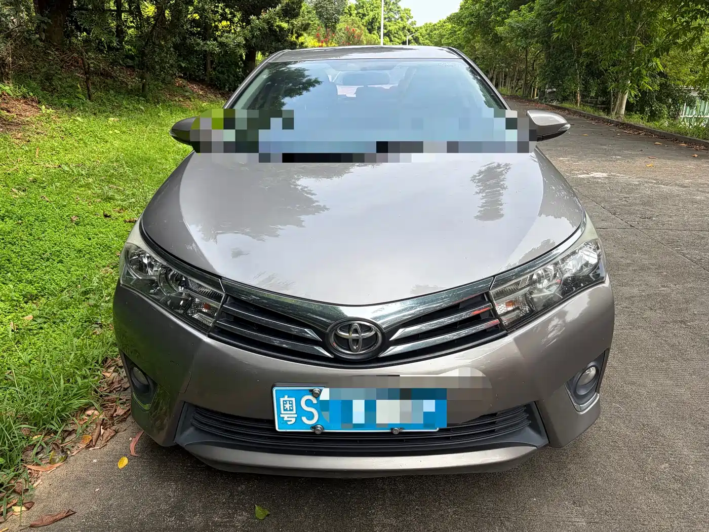 Фото 2 - Toyota Corolla