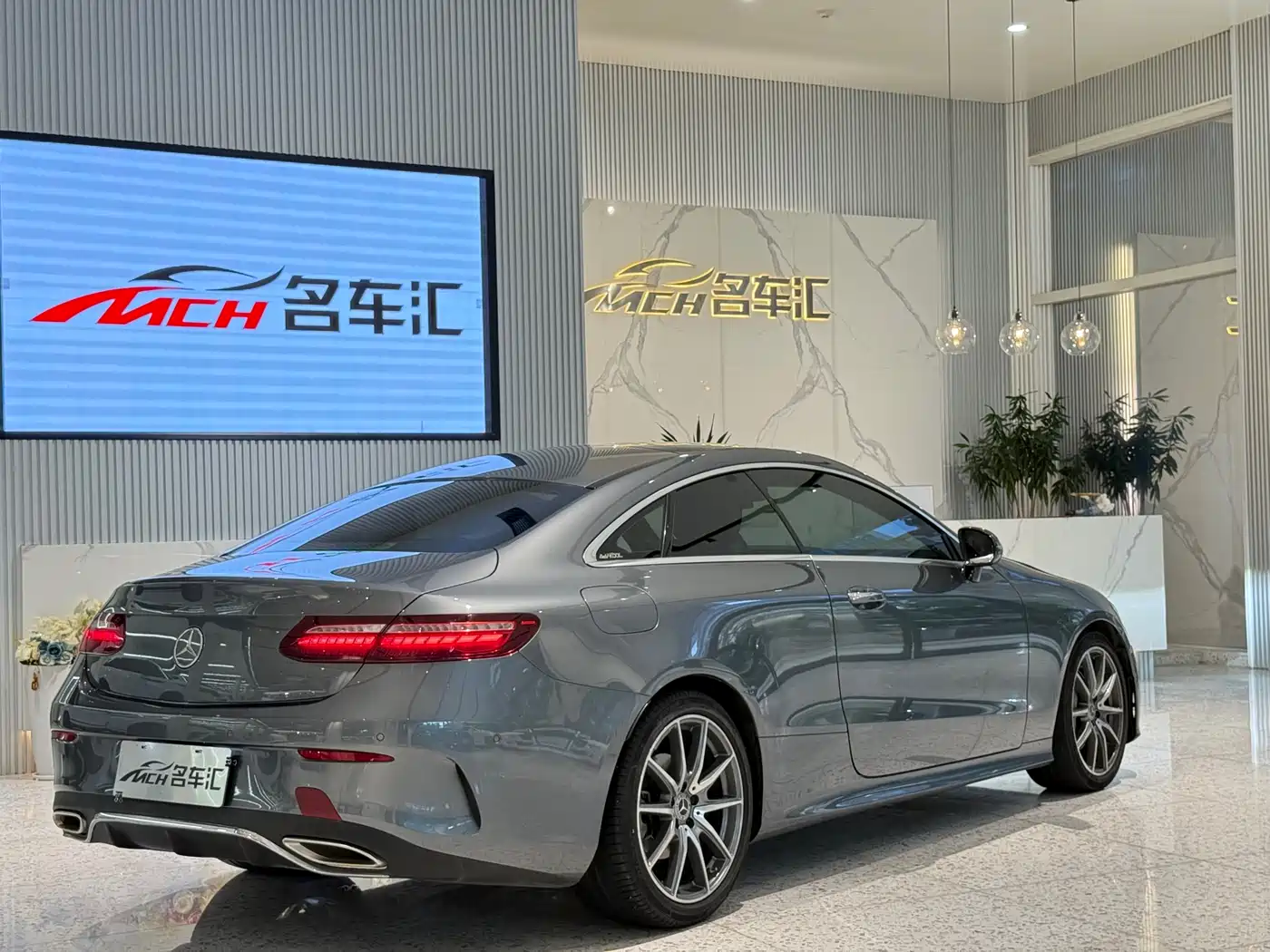 MERCEDES-BENZ E-CLASS (IMPORTED)