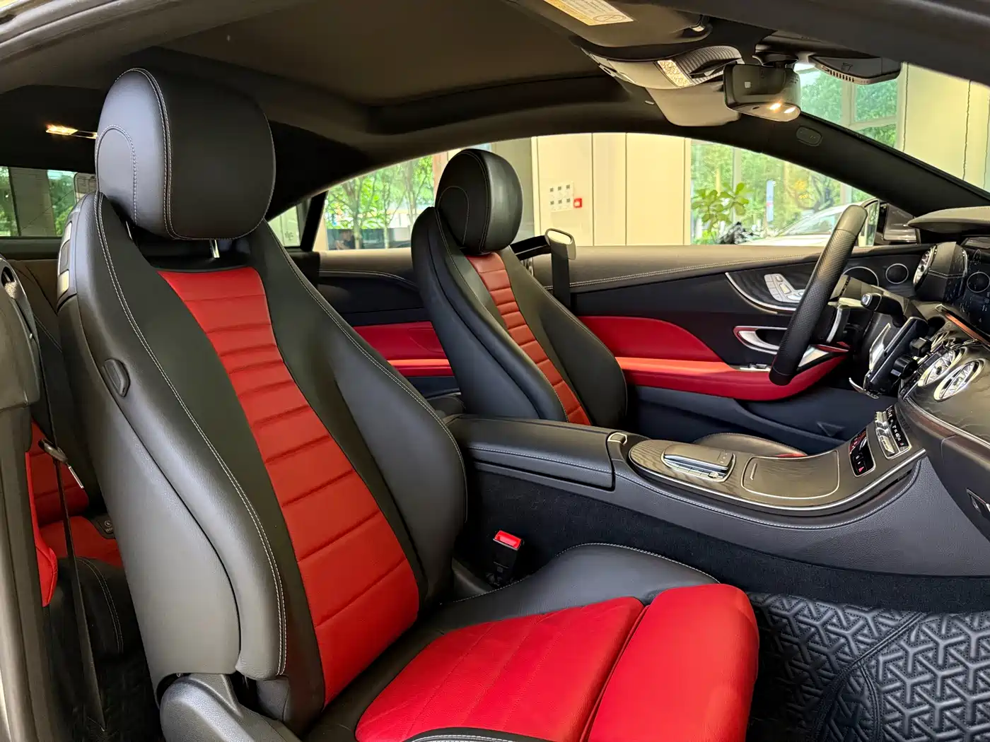 MERCEDES-BENZ E-CLASS (IMPORTED)